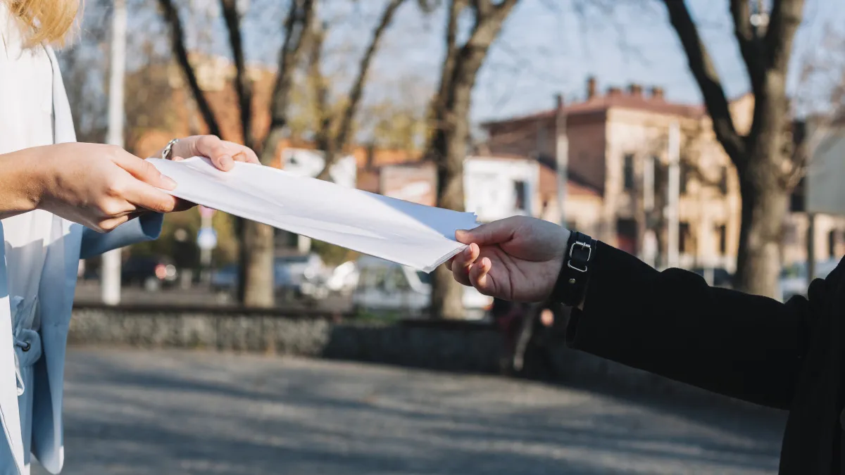 Воронежские следователи и прокуратура проводят проверки по факту падения лифта в жилом доме