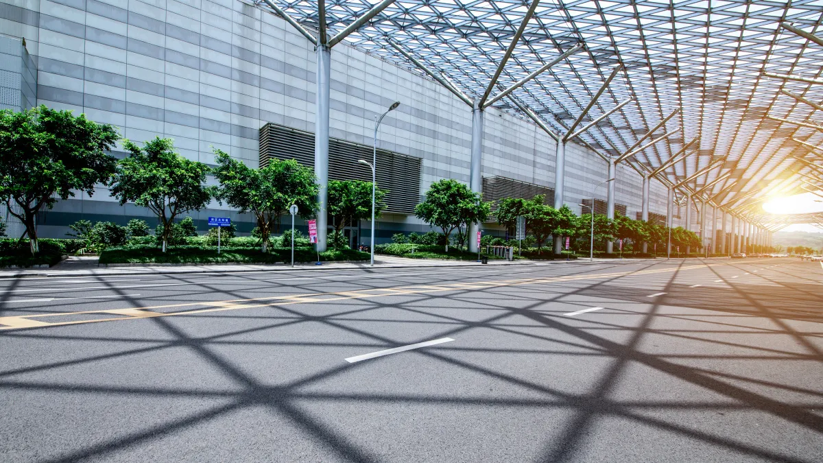 Власти Воронежа нашли 130 миллионов на обновление главной площади города