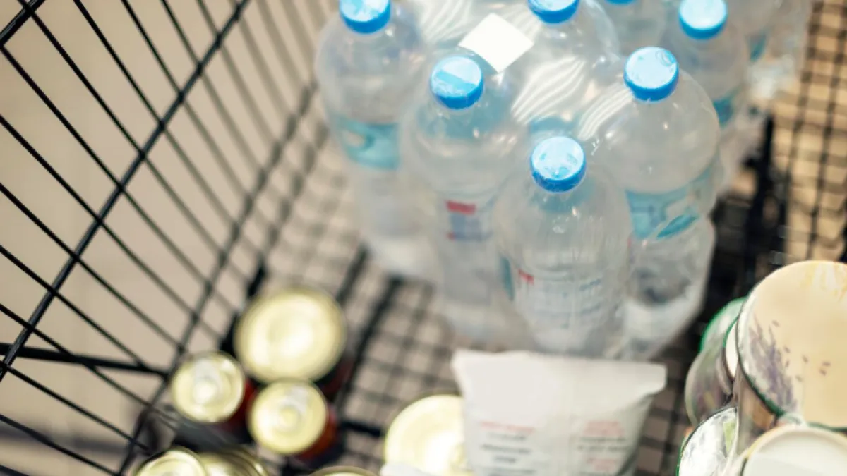 Пластиковые бутылки, которые жалко выбрасывать: делаю из них ящики для инструментов