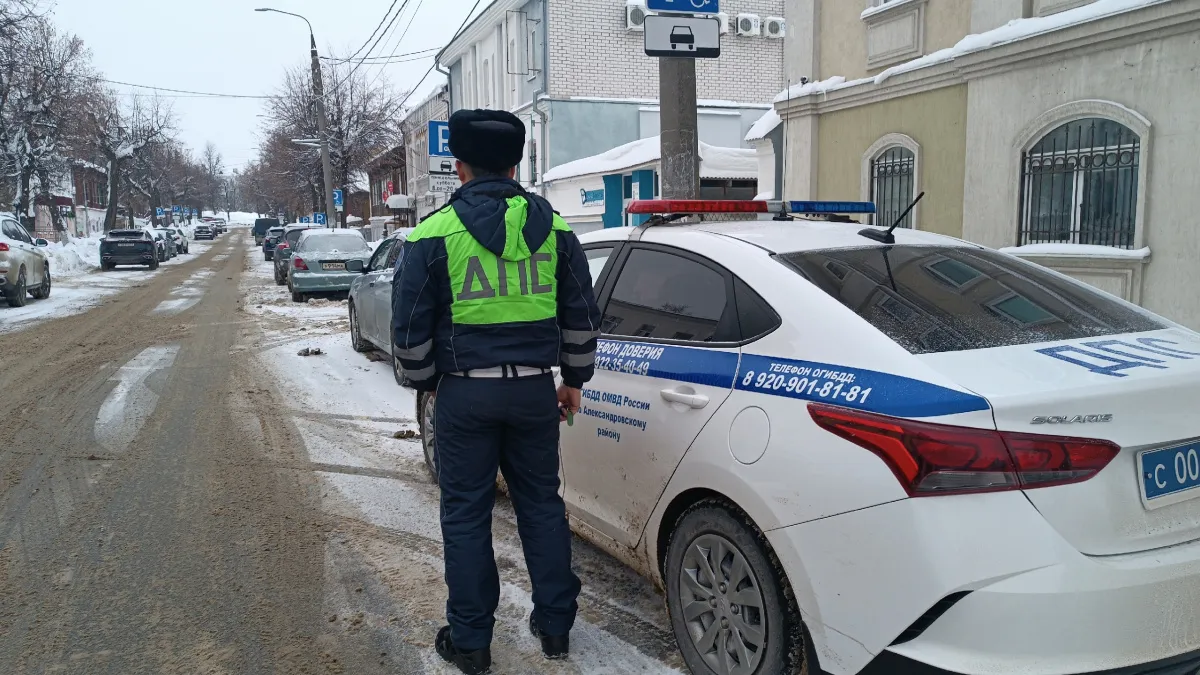 Почему одних водителей останавливают по 10 раз в год, а других — 1-2: секреты выбора автомобилей от инспектора