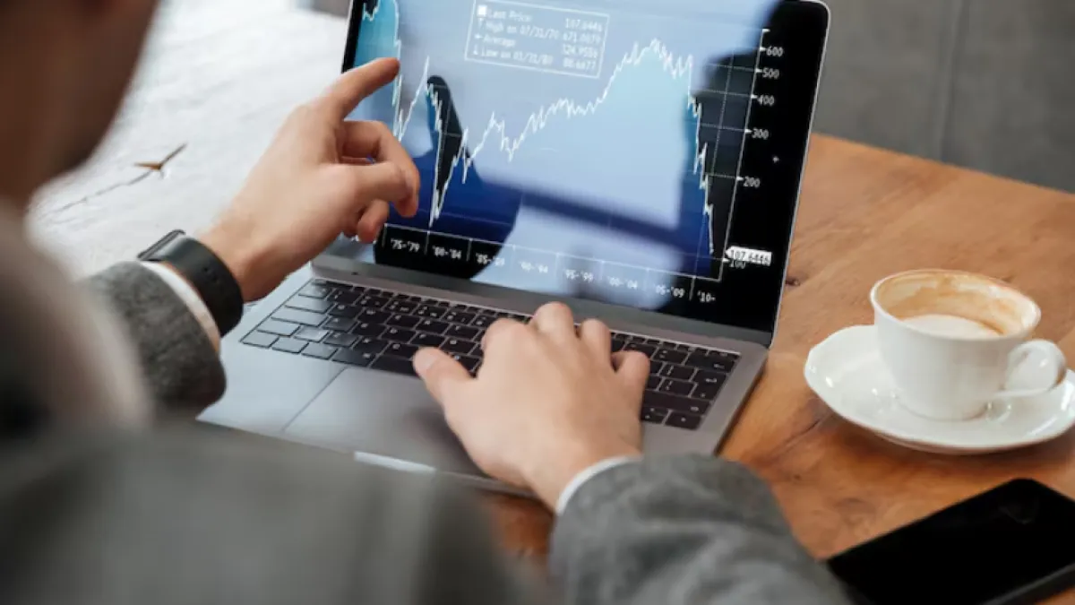  5,8 тысяч воронежцев стали инвесторами за месяц