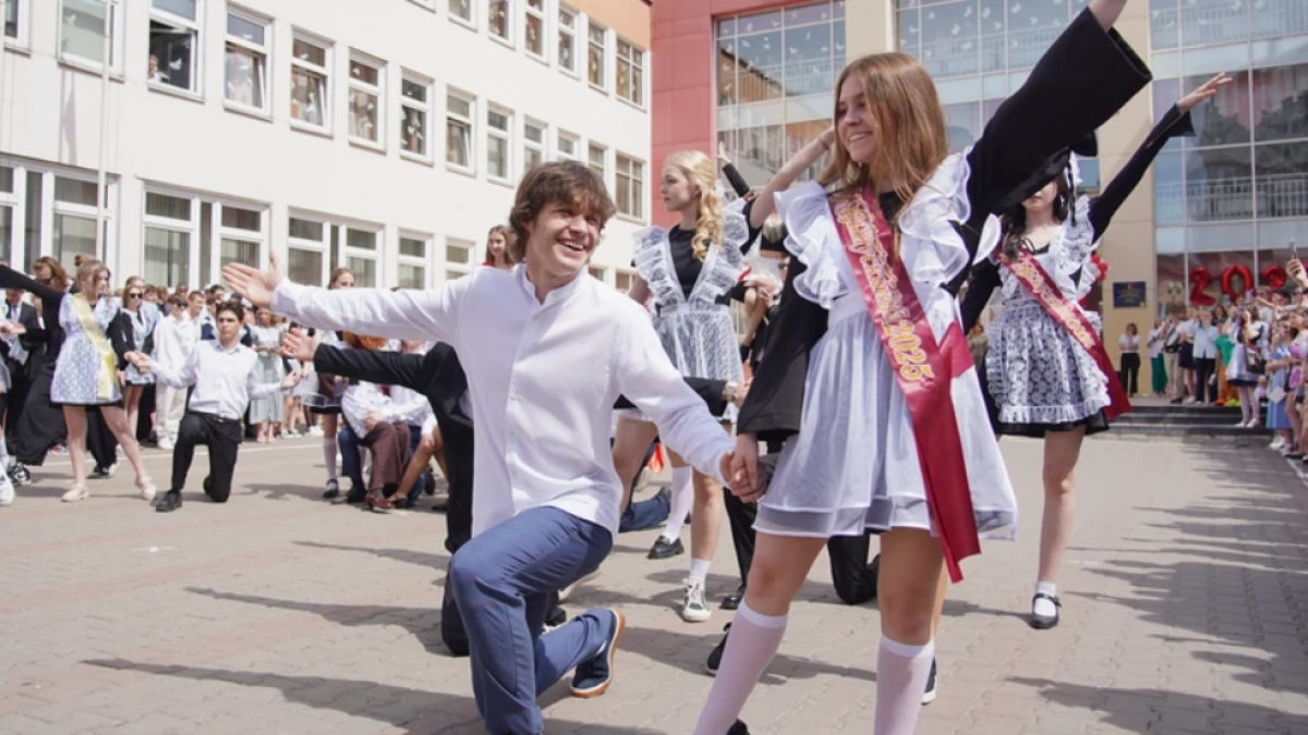 Даты последних звонков и выпускных в Воронеже утвердили на федеральном уровне