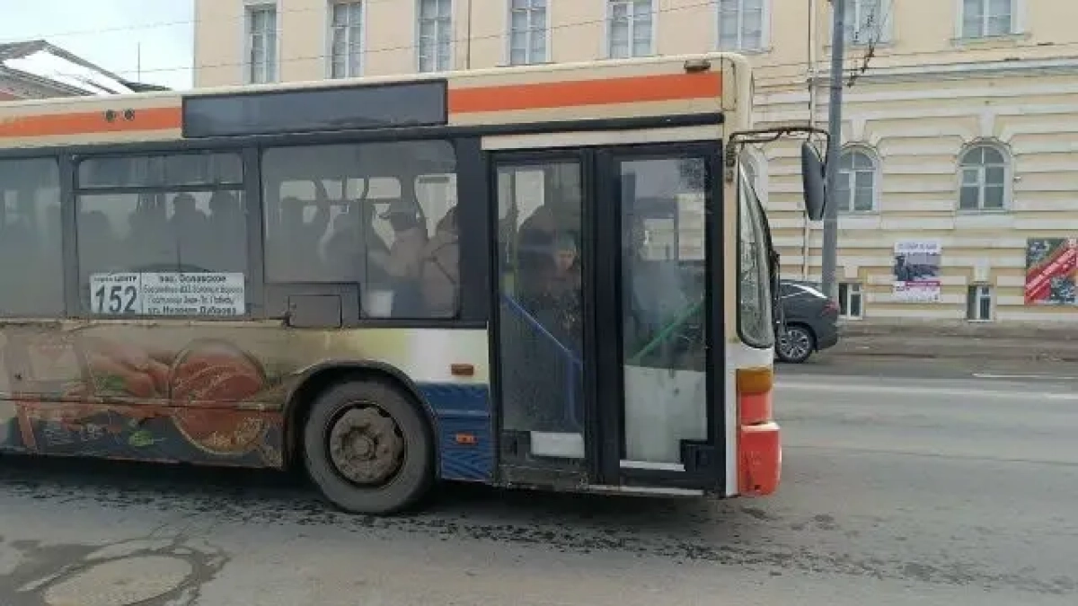 Перевозчика воронежского маршрута №153 отстранили от работы за нарушения