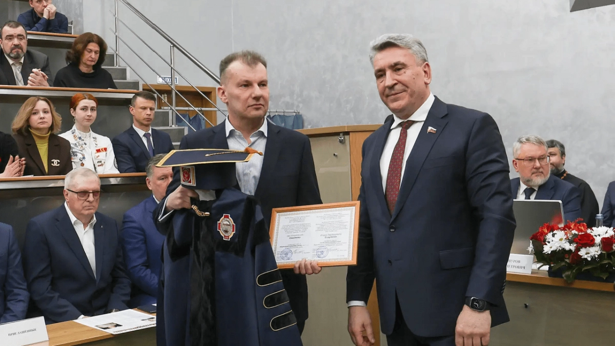 В Воронеже почтили память профессора Игоря Есауленко