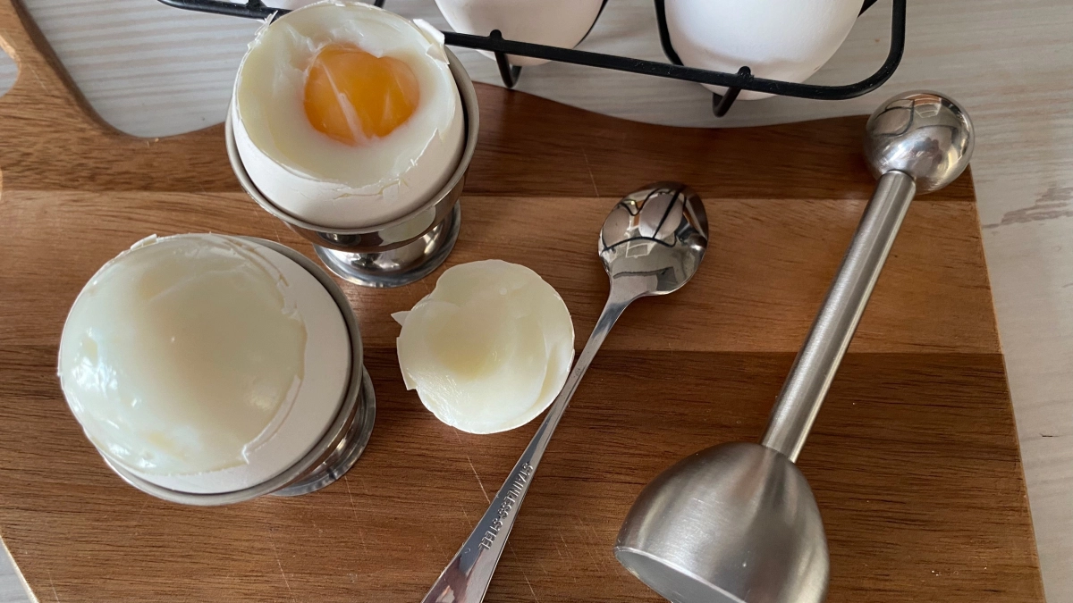 Вареные яйца становятся резиновыми из-за одной ошибки: как мы их портим десятилетиями