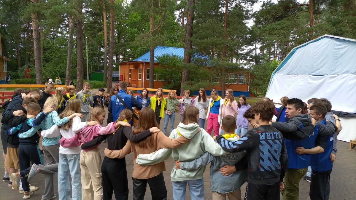 Когда дружить опасно: 10 знаков зодиака, которые несовместимы по гороскопу