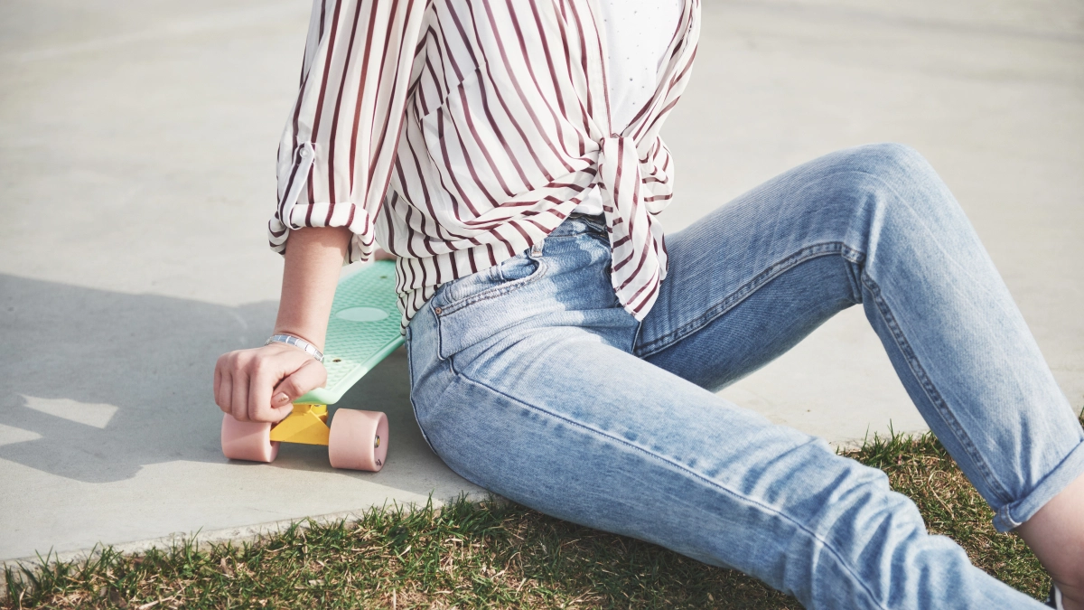 6 главных джинсовых трендов на лето-2026: что покупать, чтобы быть в моде