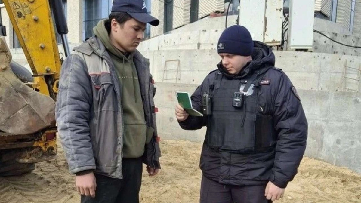 Троих иностранцев выдворят из Воронежа после рейда