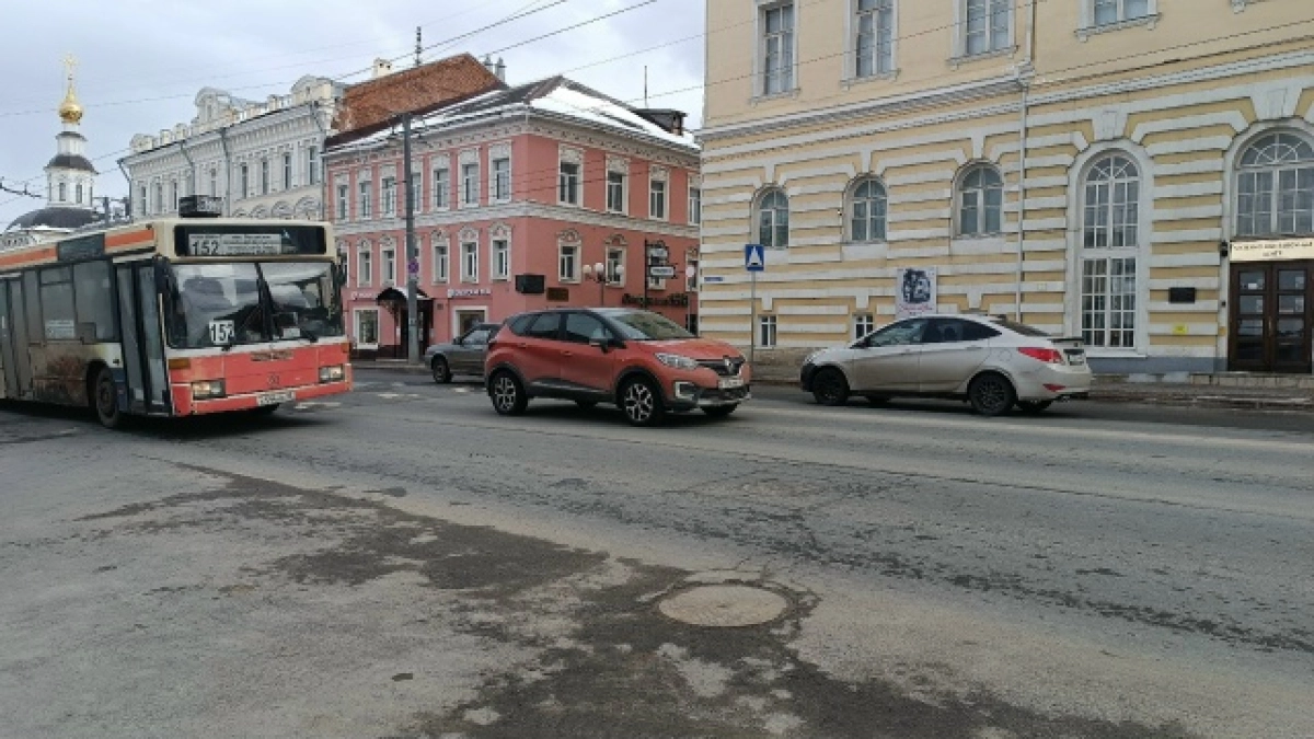 Маршрут в Семилуки остался без перевозчика