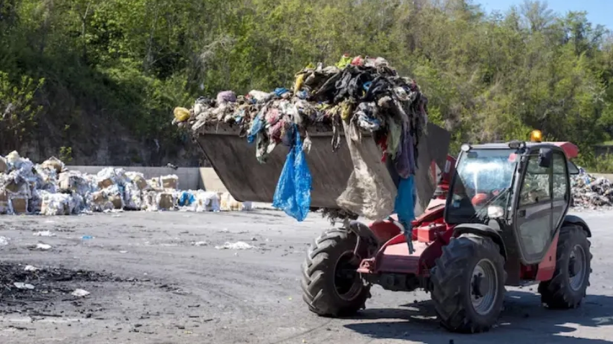 В Воронежской области объявлен тендер на строительство мусорного полигона за 654 млн рублей