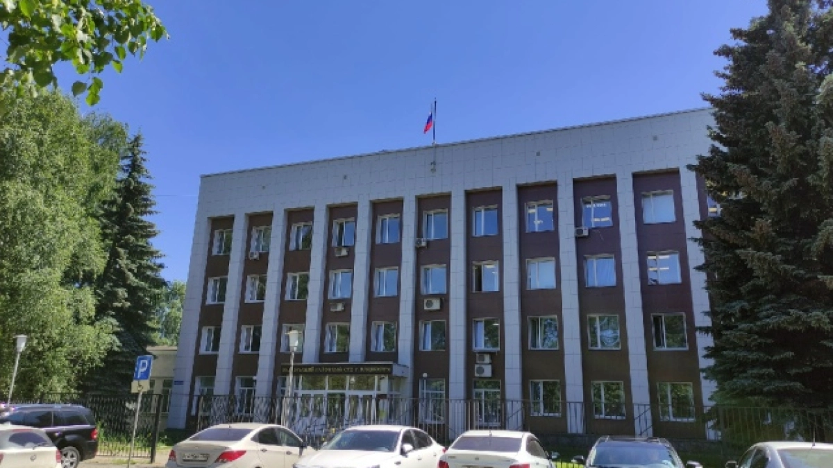 В Воронеже суд взыскал с КБХА обеспечительный платёж и проценты