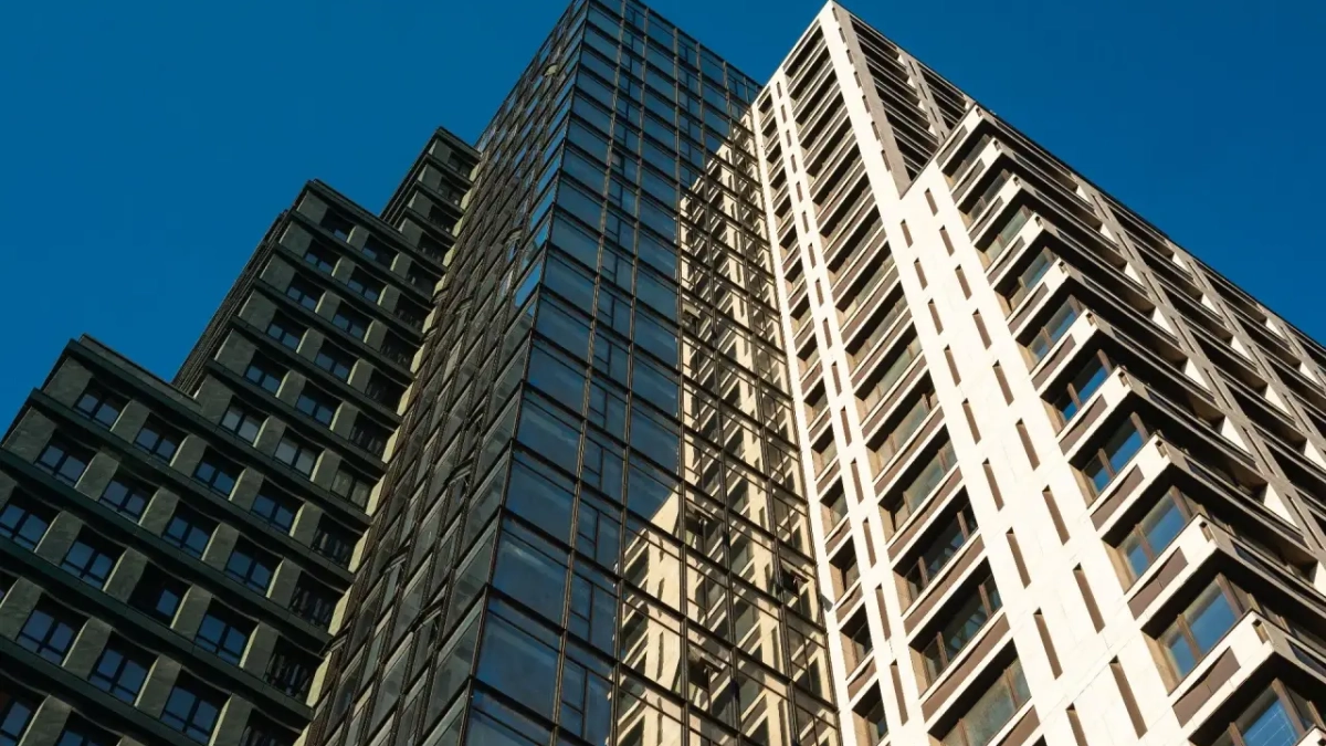 В 12 районах Воронежской области заменили 26 километров аварийных труб