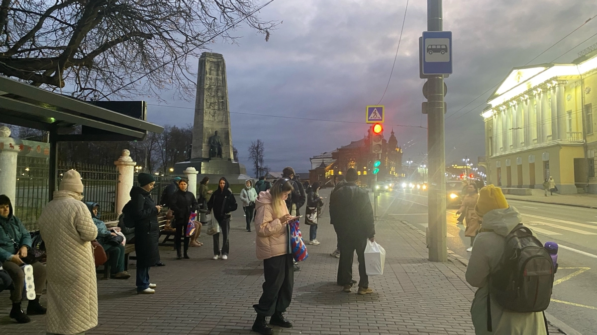 Партнер постоянно критикует и высмеивает: 7 шагов к возвращению самоуважения — почему это опасно