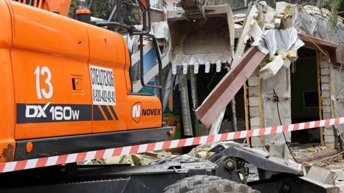 В Воронеже ликвидируют более 100 самовольных построек за год