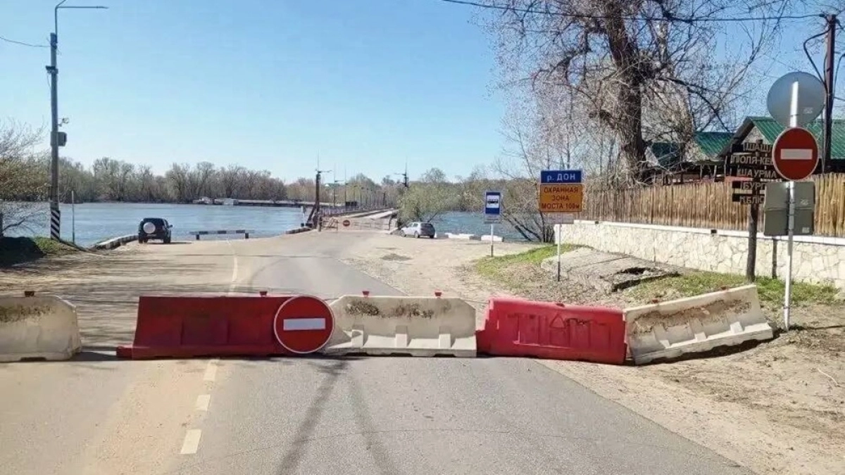 Понтонную переправу закрыли под Воронежем из-за разлива