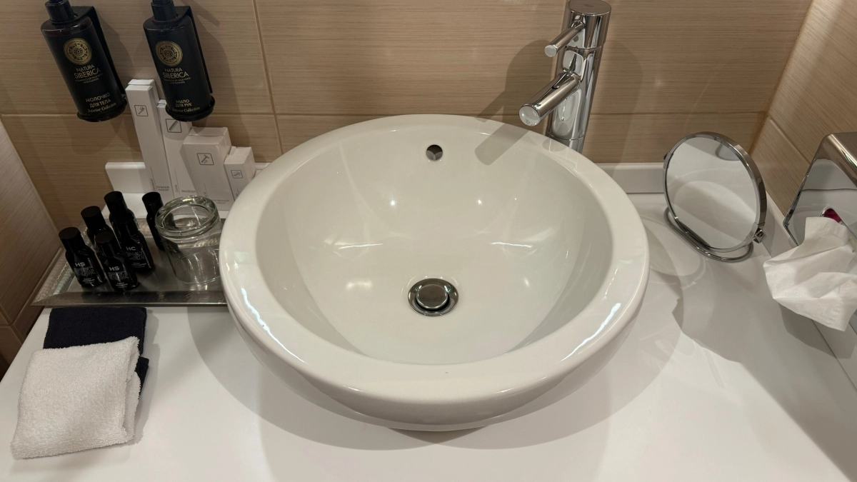 Половина ложки и раковина вновь засверкает, как новая: 7 проверенных способов