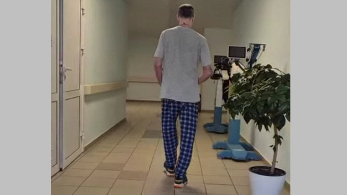 Воронежские врачи научили ходить упавшего с уровня четвертого этажа пациента