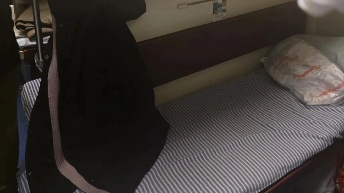 Больше никаких соседей в купе: новый вагон СВ запустили на маршруте Москва — Петербург