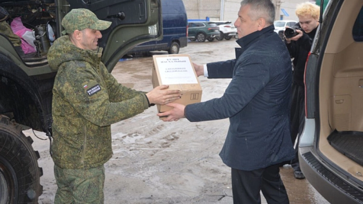 Воронежцы отправили сотню пасхальных куличей на передовую