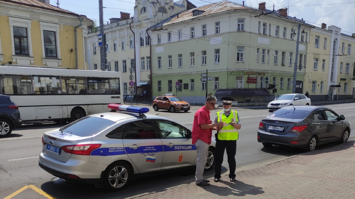 Остановил инспектор ГАИ: один правильный вопрос может отменить штраф на месте — проверено на практике