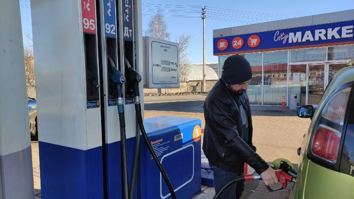 В Воронежской области снова выросли в цене все марки бензина