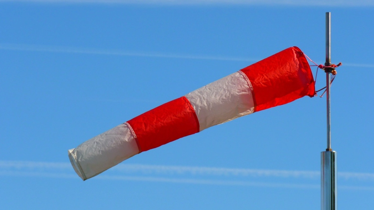 Для воронежцев выпустили предупреждение о штормовом ветре