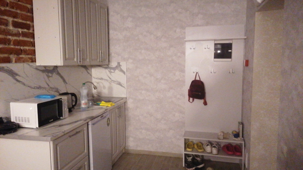 Моё средство для уборки кухни стоит копейки, а работает неделями: делюсь рецептом, который спас мои нервы