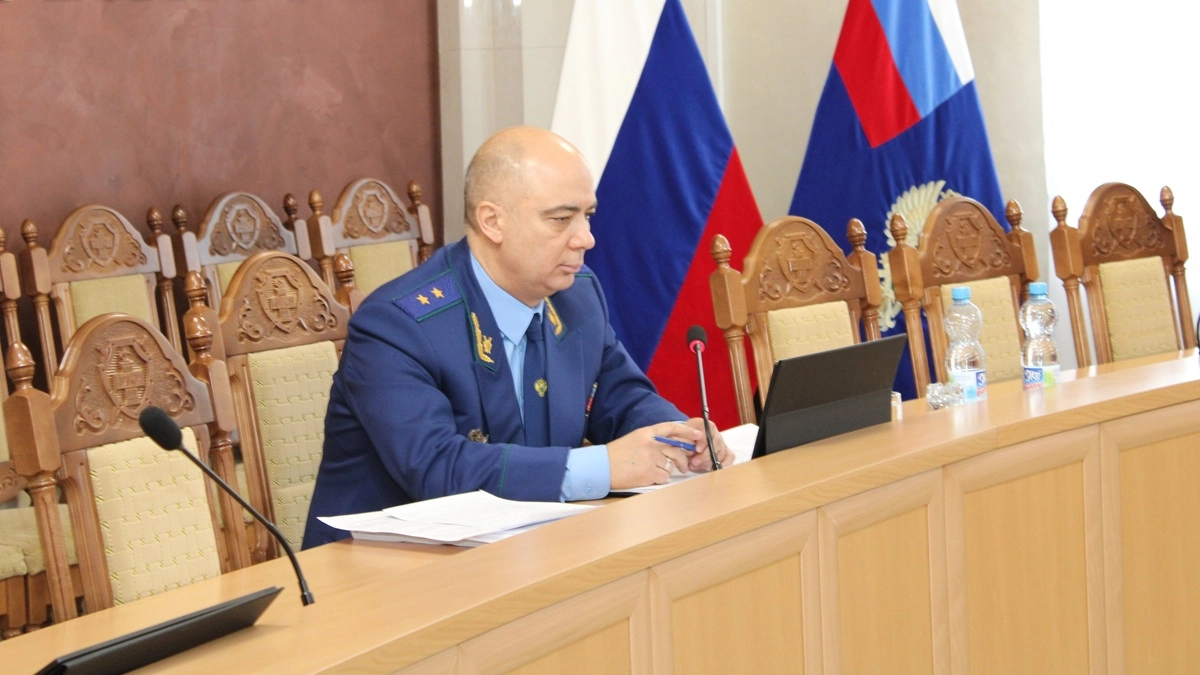 Прокурор Воронежской области Валерий Войнов ушел с должности