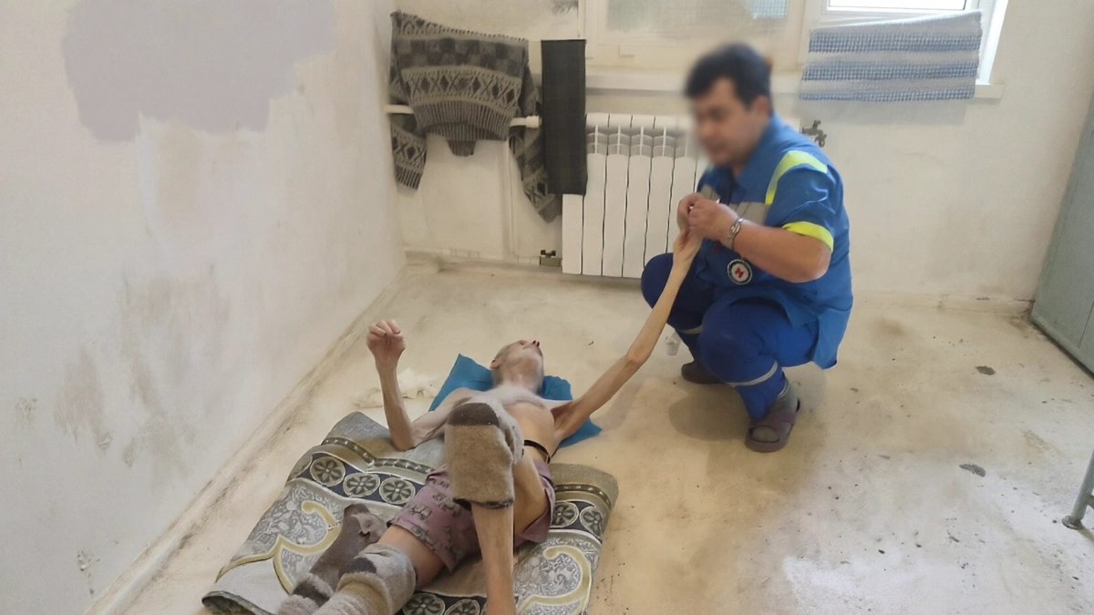 Волонтеры спасли воронежского пенсионера от смертельного обезвоживания