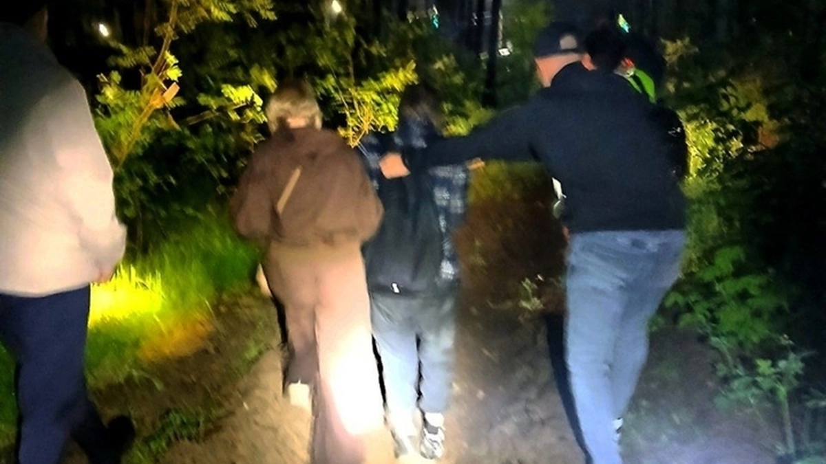 60 добровольцев и волонтеров искали в лесу заблудившегося 21-летнего воронежца