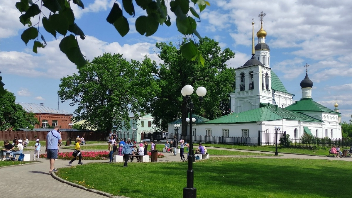 Погода в июле сойдёт с ума: в Россию нагрянет аномальная жара и арктическое вторжение — синоптики обновили прогноз
