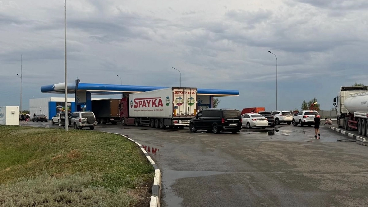 "Расход упадёт почти на треть": автоэксперты раскрыли 5 способов, как реально экономить топливо