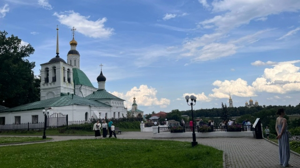 Старинный русский город удивительной красоты, где почти нет туристов — и почему его стоит посетить