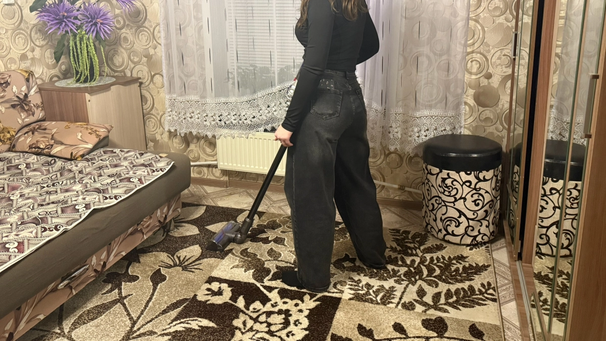 Капните 2 капли на диск и в пылесос — квартира пахнет свежестью после уборки