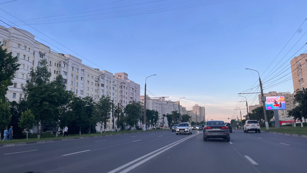 Желтый загорелся перед самым носом: когда можно ехать, а когда надо сразу остановиться — в ГАИ поставили точку