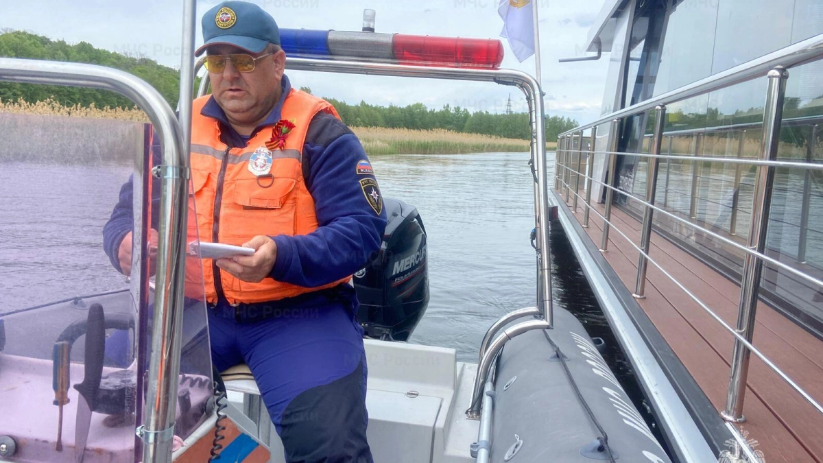 Спасатели напомнили воронежцам о правилах безопасности на осенних водоёмах