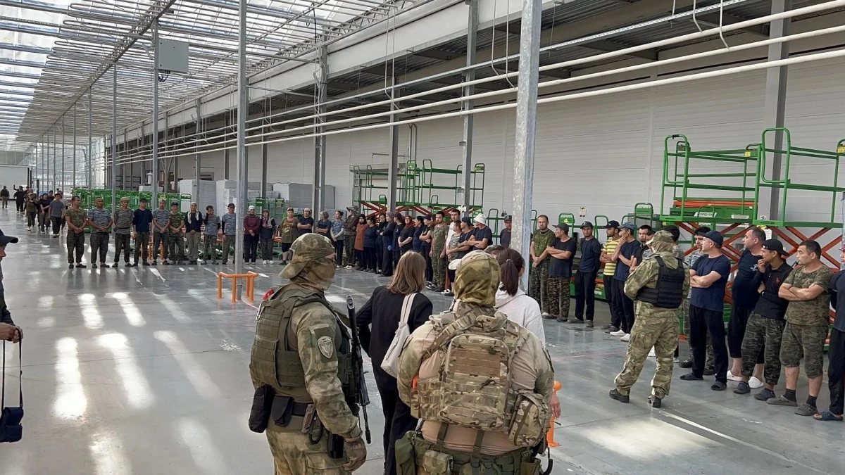 В Семилукском районе выявили нарушения миграционного законодательства