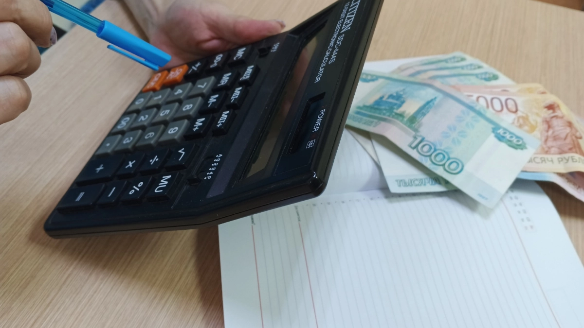 С 1 октября лимит на микрозаймы станет жёстче: кого коснутся новые правила и как не попасть в долговую яму