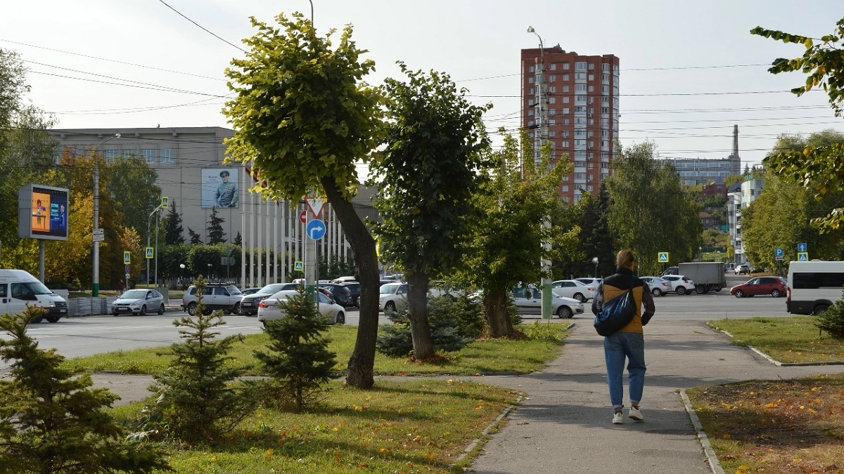 Рекордное бабье лето, резкое похолодание и первый снег в октябре: что ещё ждёт Европейскую Россию — новый прогноз