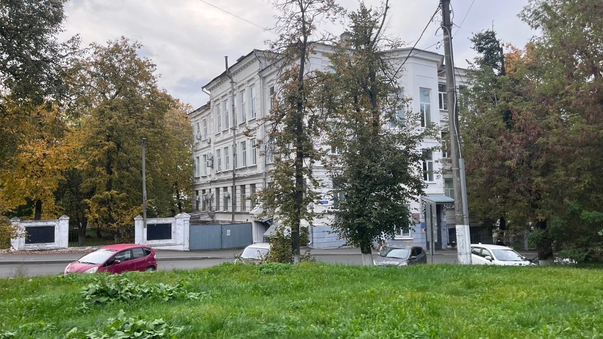 Завещание и дарение больше не делают: россияне выбирают способ проще и надежнее передать квартиру детям