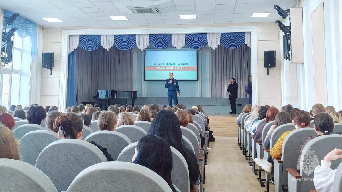 В Воронежском педагогическом колледже провели занятие по безопасности