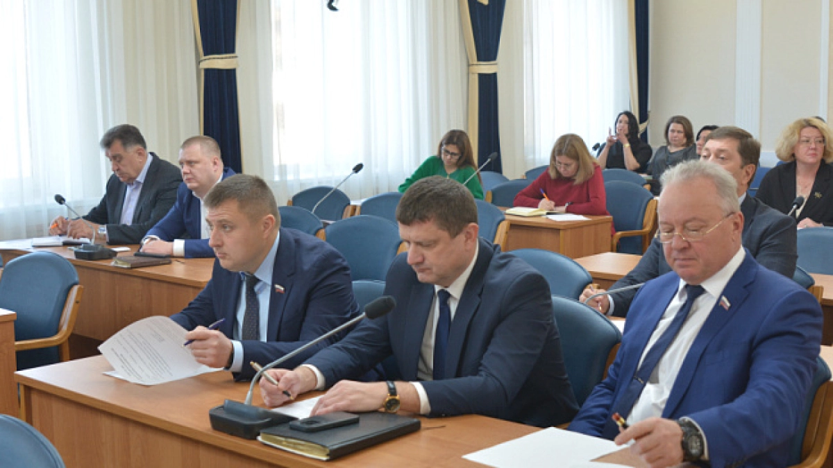 В Воронеже увеличили финансирование дорожных работ на 2,5 млрд рублей