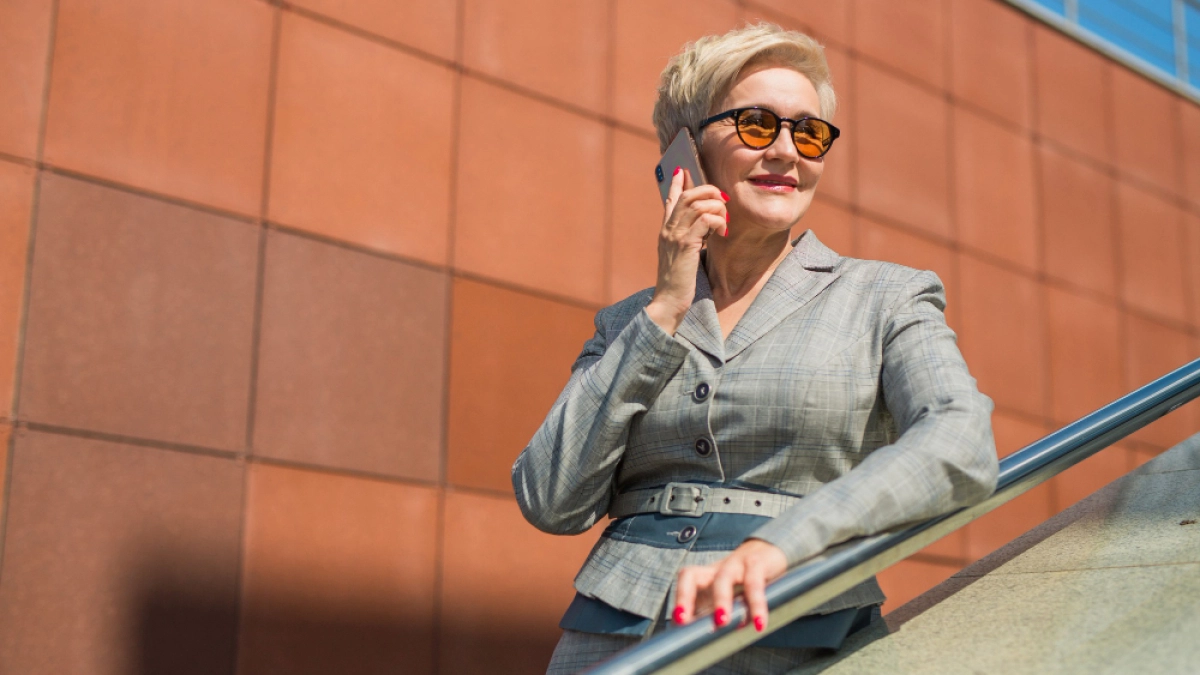 9 хитростей для дам 60+, чтобы выглядеть стильно и привлекательно в любой день