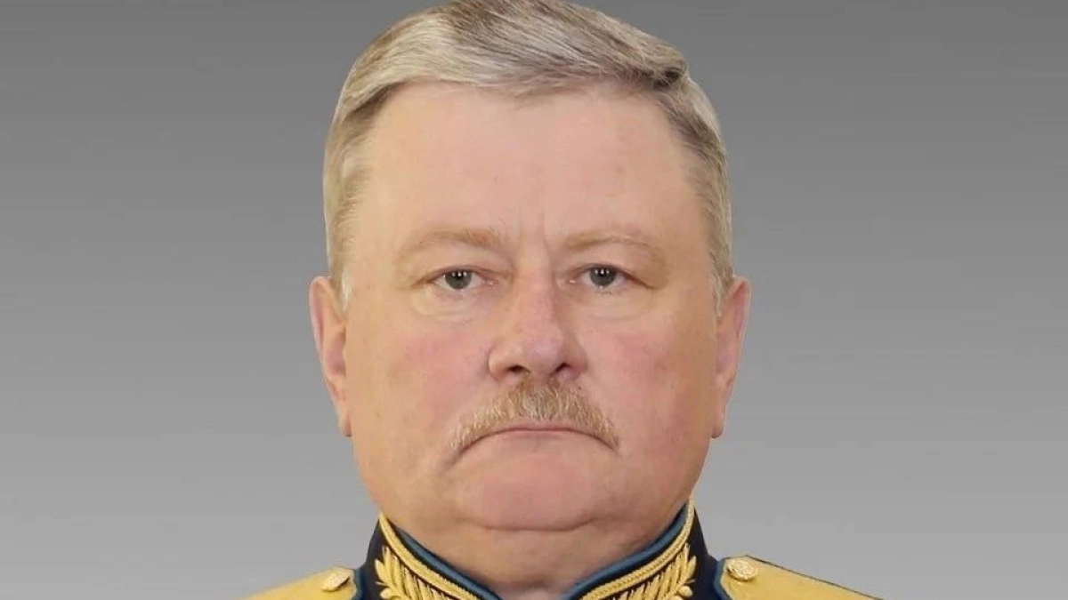 Петрин поздравил с 65-летием почётного гражданина Воронежа Зиброва