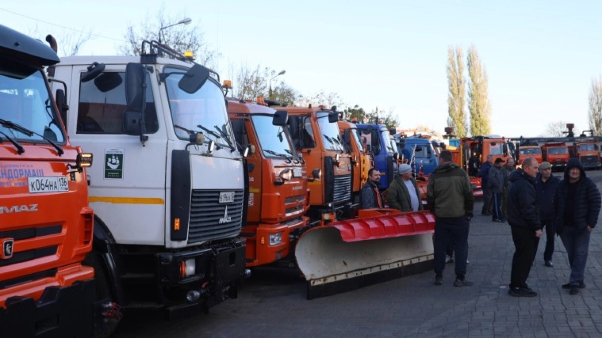 В Воронеже проверяют технику комбинатов благоустройства перед зимой