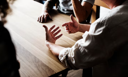 Когда с вами говорят свысока: пять реакций, которые работают лучше скандала